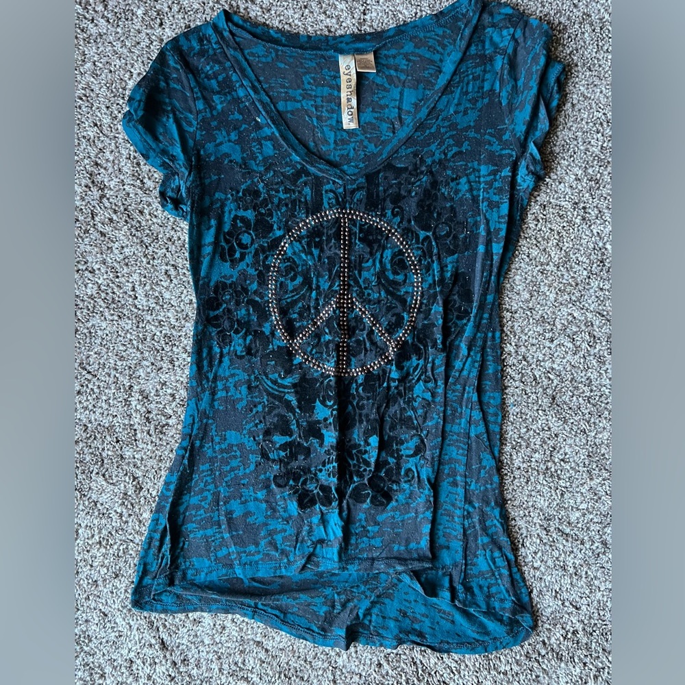 Vintage sheet eyeshadow tshirt